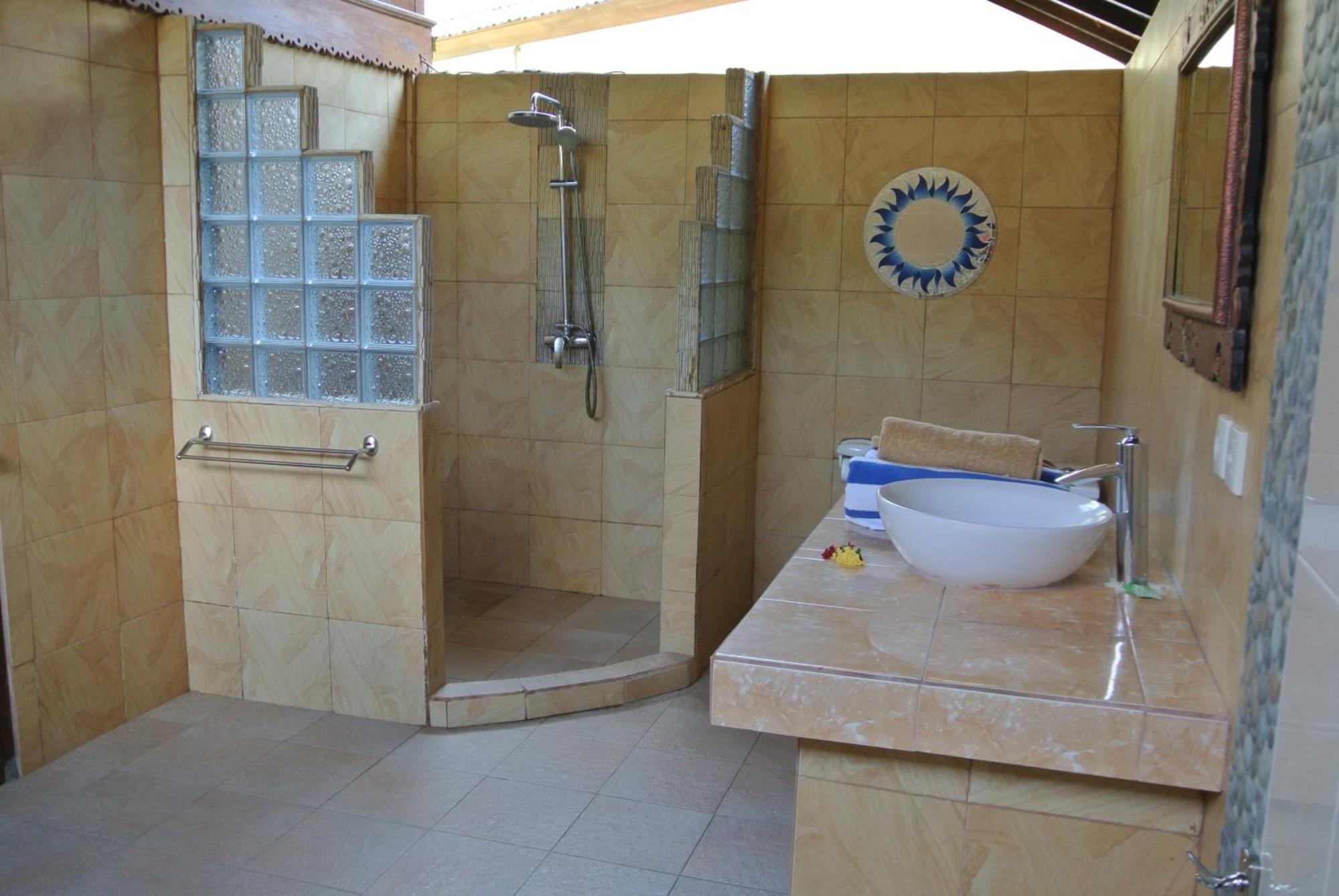 Kura Kura Villas Candidasa Rum bild